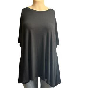 Lane Bryant Basic Top Size 26/28 in Black